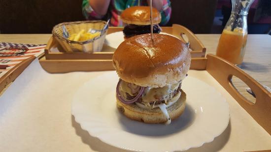 Mily Burgery